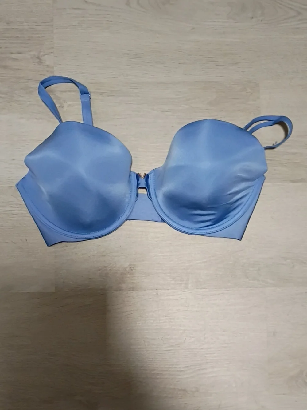 Victoria's Secret Light Blue Smooth Molded T-Shirt Bra